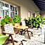 Lotus Family Hotel - Free Parking