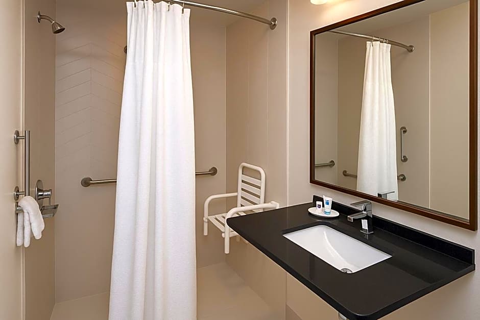 Fairfield Inn & Suites by Marriott High Point Archdale