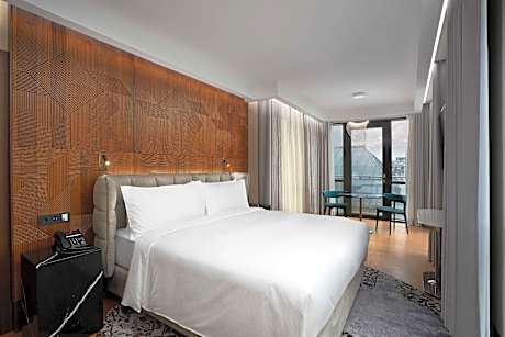 King Panorama Suite With SPA Access