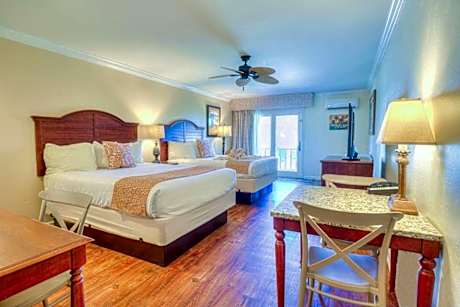 Deluxe Room with 2 Queen Beds