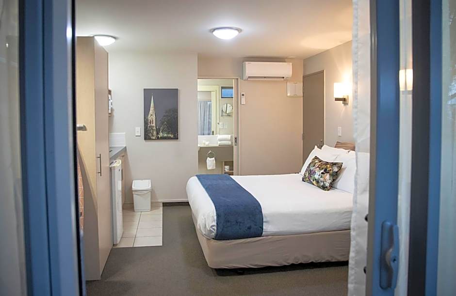 Cranford Oak Motel