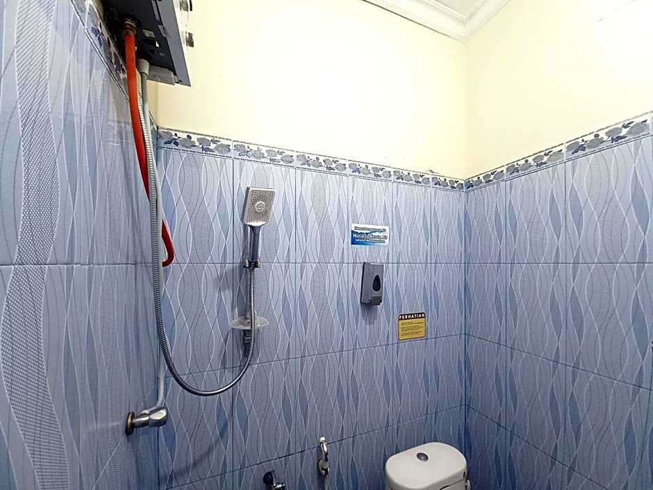 Lancar Homestay Syariah near BNS Mitra RedDoorz