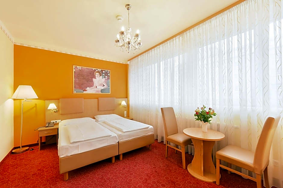 Garten- und Kunsthotel Gabriel City
