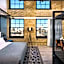 Canopy by Hilton Minneapolis Mill District