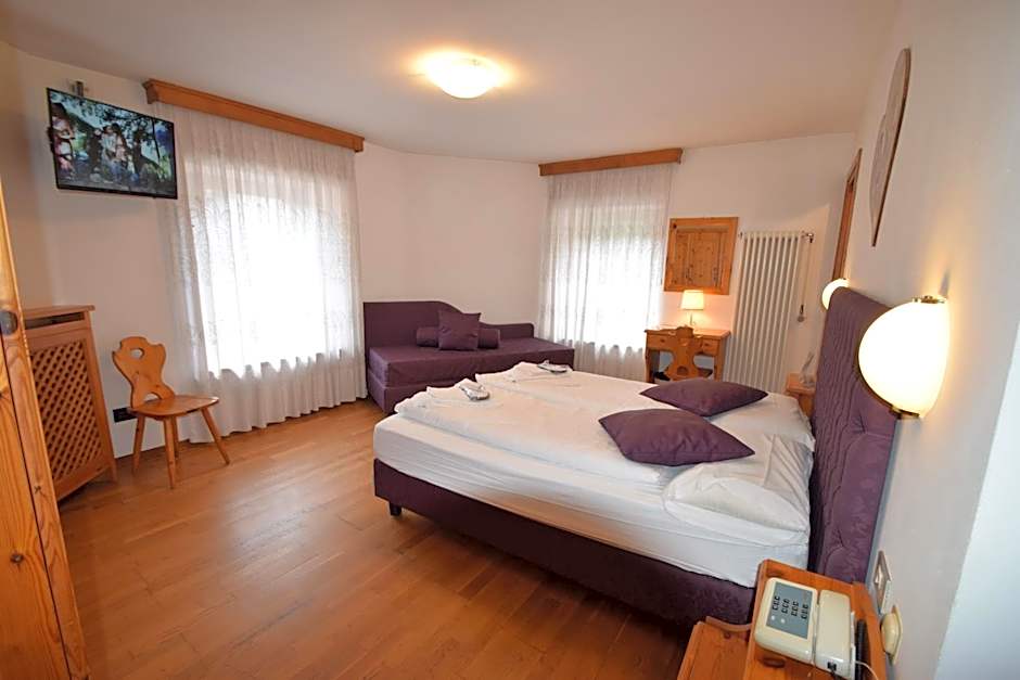 Albergo Miravalle-Tre Cime Views
