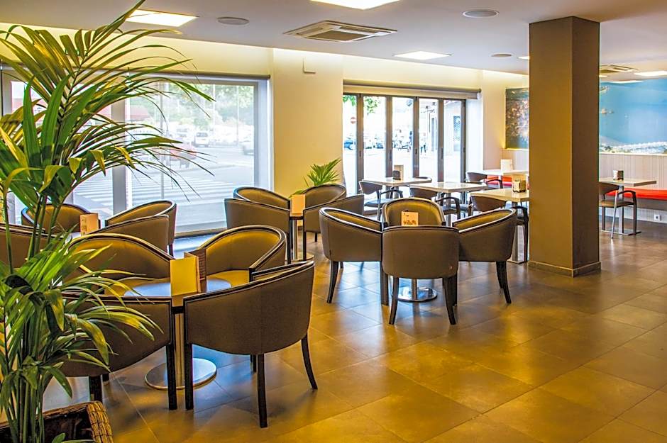 Petit Palau - Adults Only