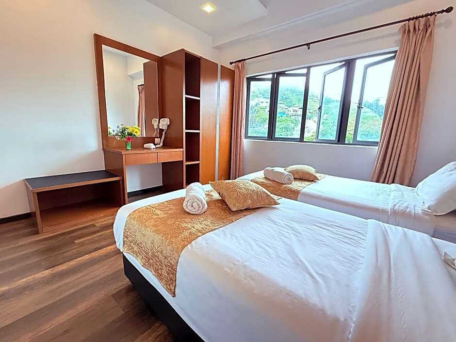 High Level Floor -- The Retreat Mountain & Sunrise view, Hilltop Hotel Apartment in Cameron Highlands