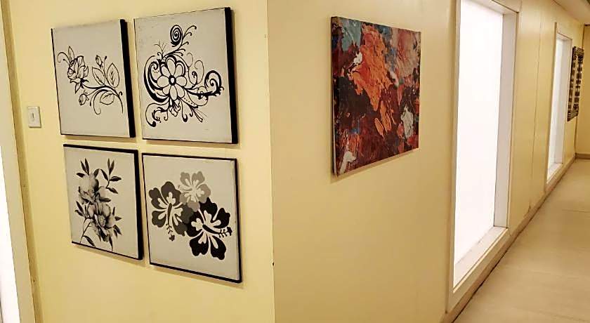 The Palms Hotel By Laterre