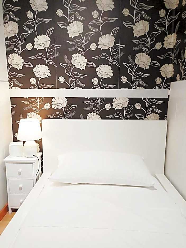 Double Private Room Center City Metro L5-L1
