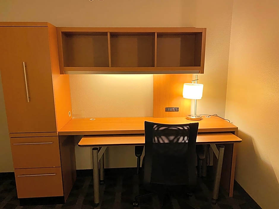 MainStay Suites Middleburg Heights Cleveland Airport