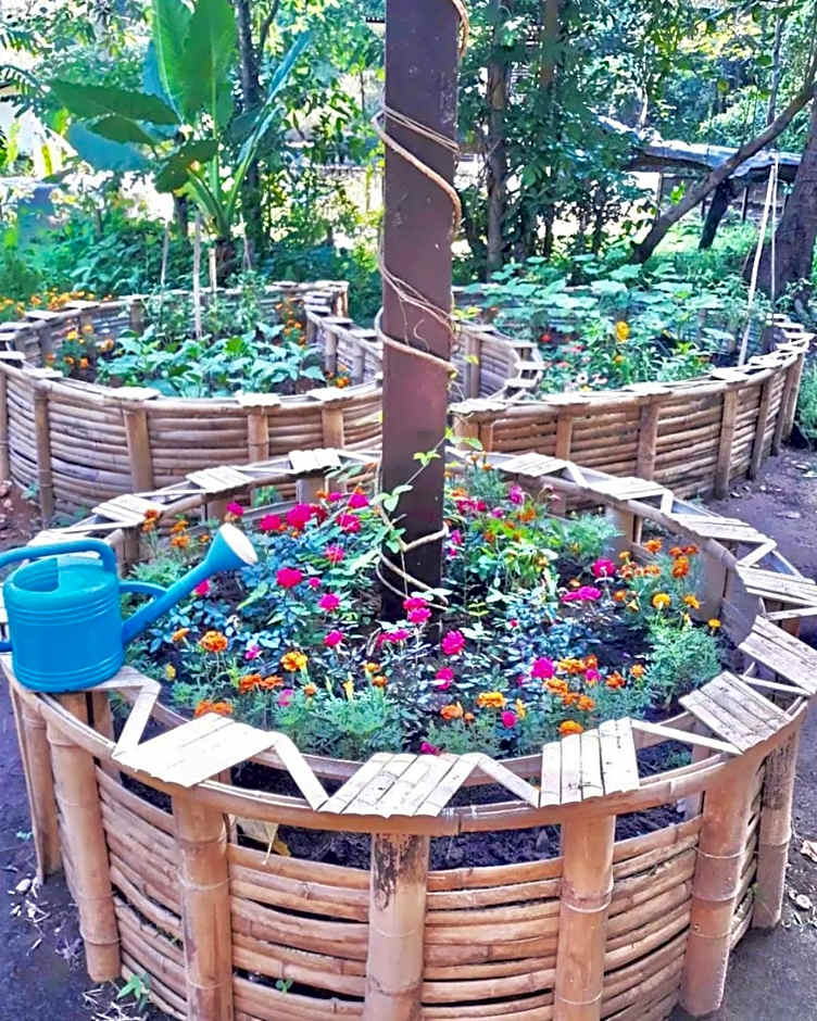 Playa La Caleta Bataan