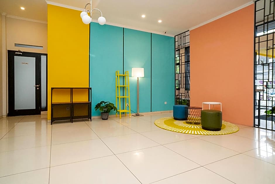 Sans Hotel FiFFa Premiere Malang