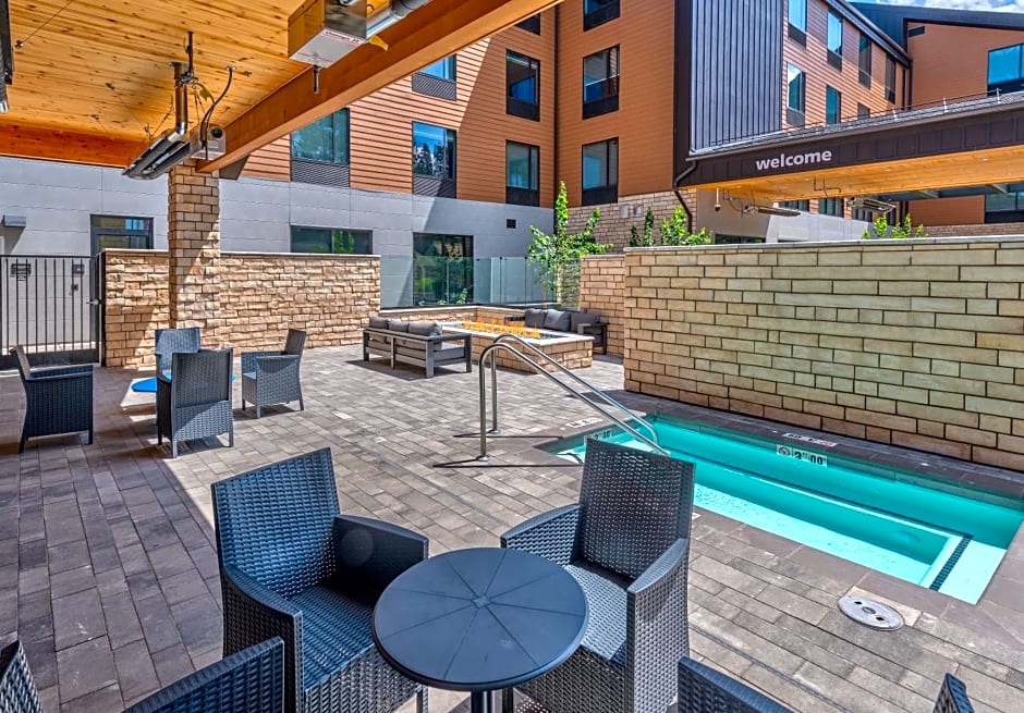Hampton Inn & Suites South Lake Tahoe