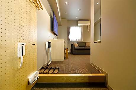 Deluxe Twin Room for 3 People - Non-Smoking