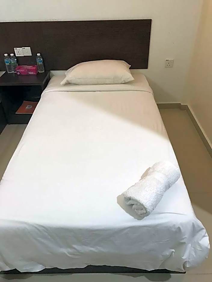 Teluk Lipat Seaview Inn