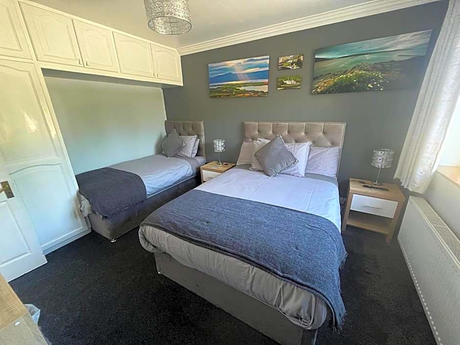 Zdjęcie 1 z 2 — Standard 2 Beds