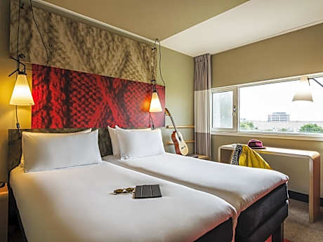 Superior Room With 2 Single Beds