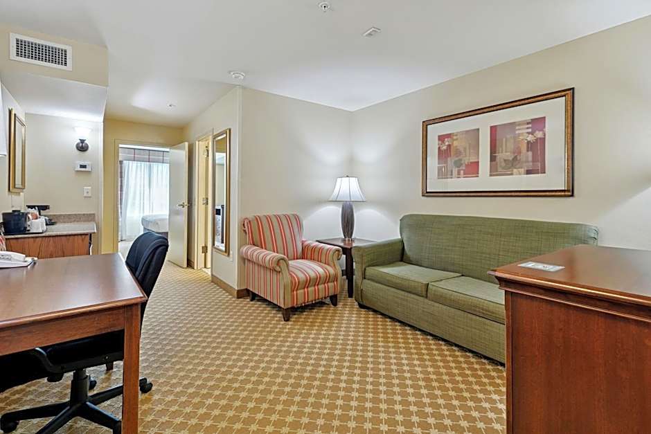 Country Inn & Suites by Radisson, Covington, LA