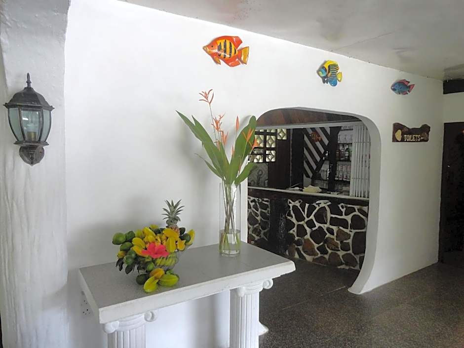 Lazare Picault Hotel