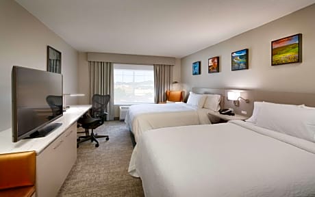Room with Two Queen Beds - Non-Smoking