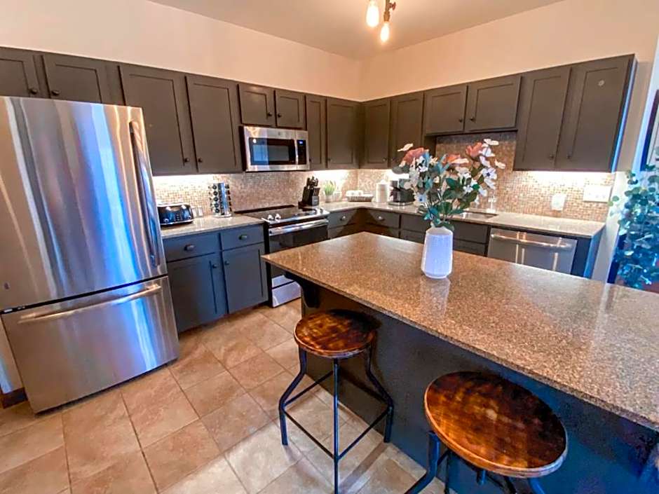 Remodeled Ski In-Out - 305 Soaring Eagle - Luxury!