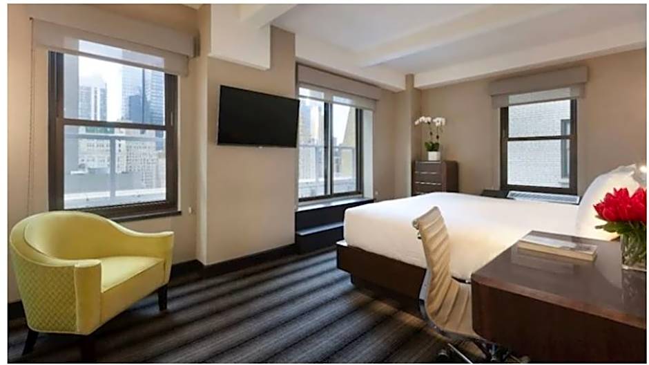 Photo 1 of 1 of Signature 1 King Bed, Terrace
