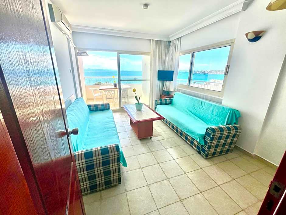 HOLIDAY APART 50 meters to BEACH, Sea view apartments