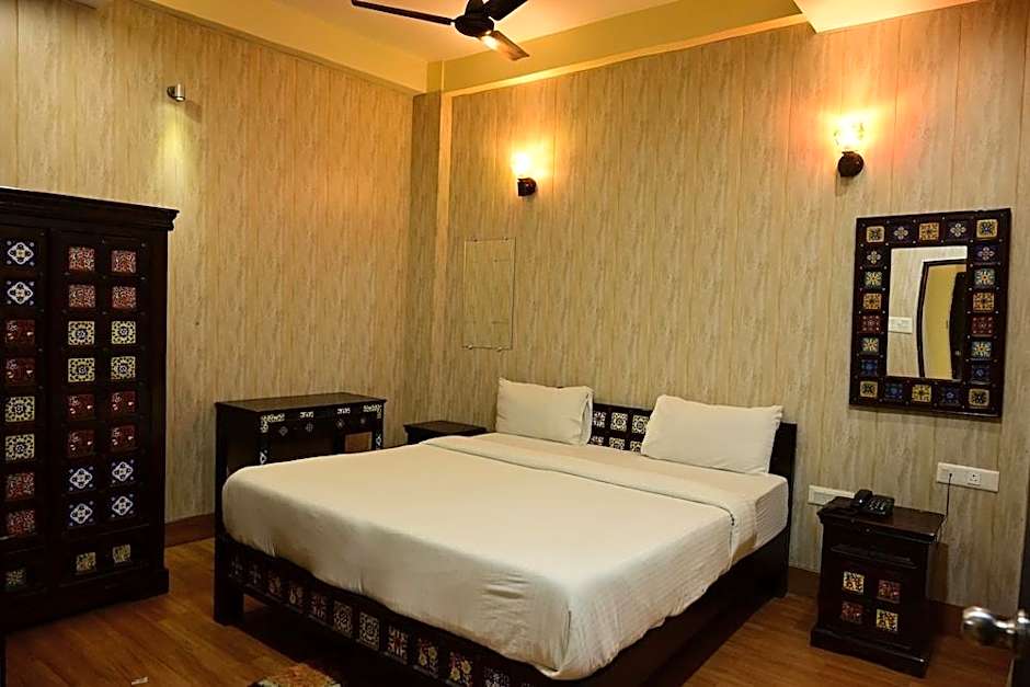 Hotel Ganga Monastery