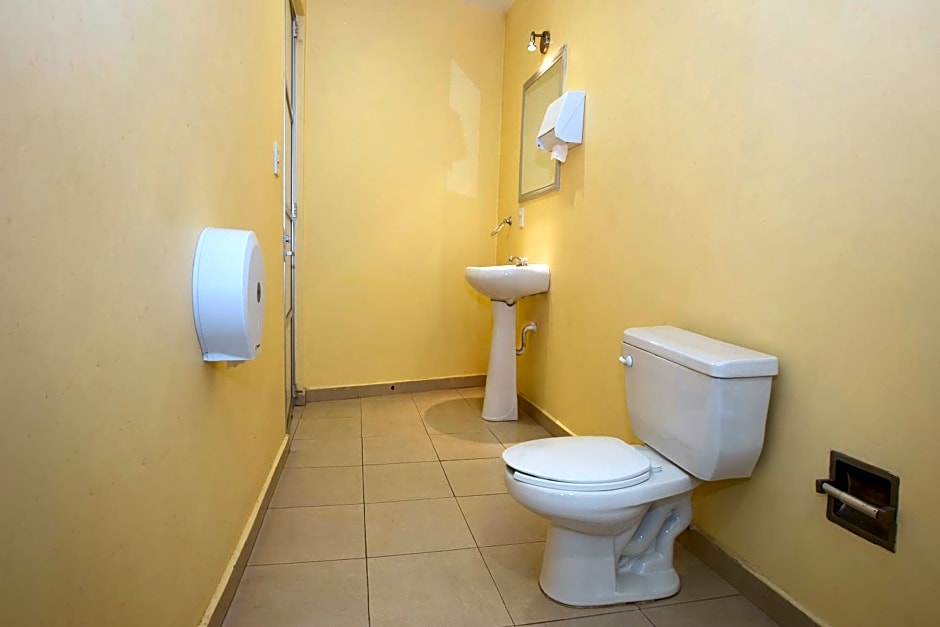 Hotel Euro Confort,Pachuca