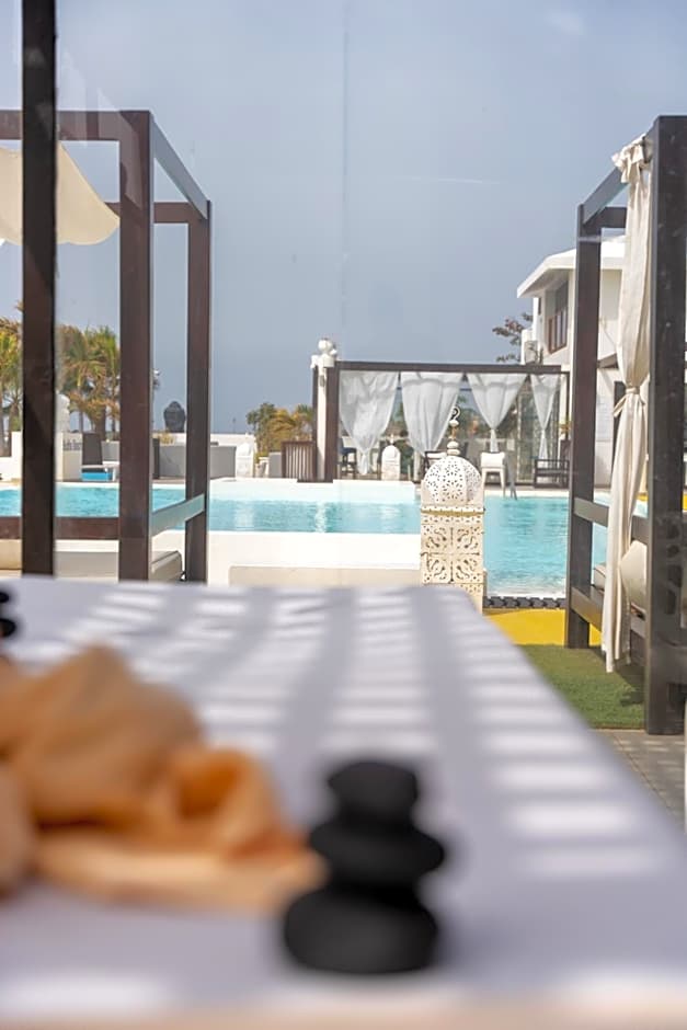 Hotel LIVVO Budha Beach