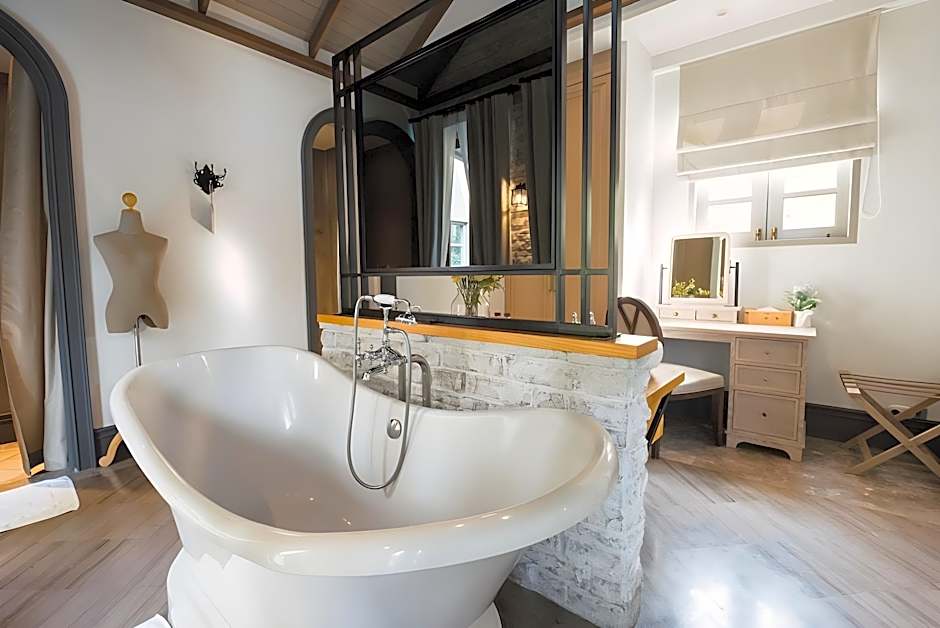 Thames Valley Khao Yai Hotel