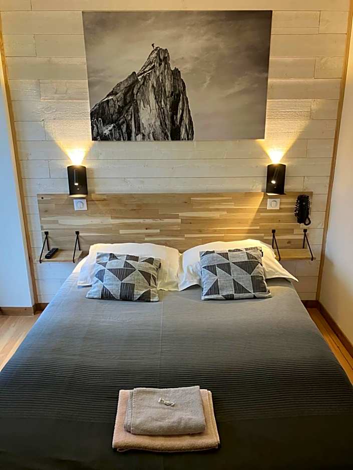 Hotel La Chaumière à 180m du télécabine et de la gare