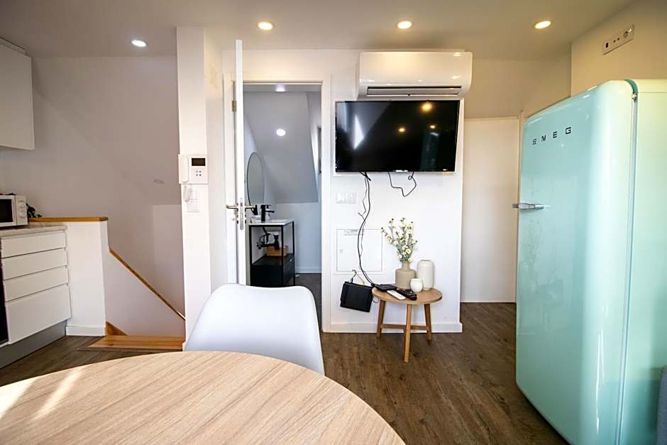 Loios Studios and Apartments