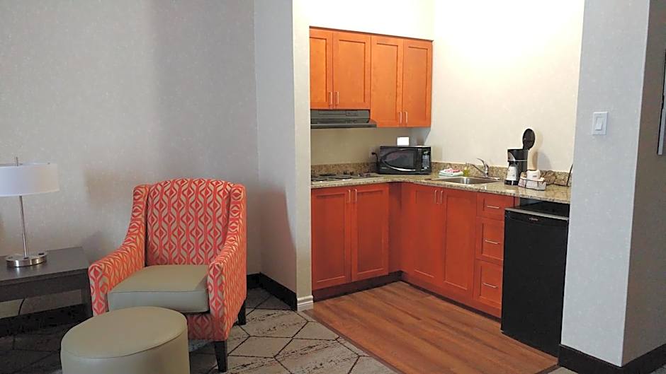 Best Western Plus Rose City Suites