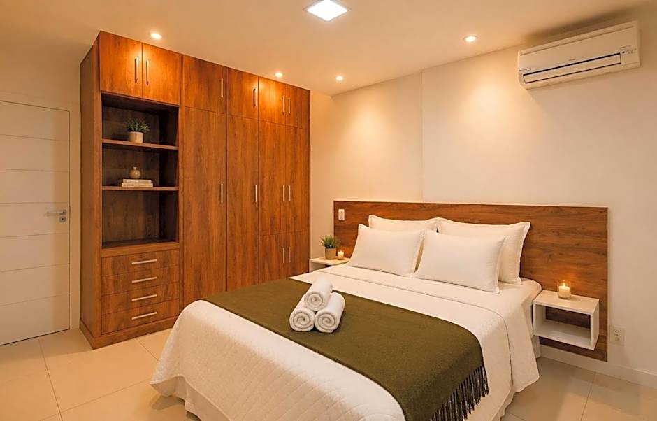 Comfortable 3 Bedrooms: Side Sea View