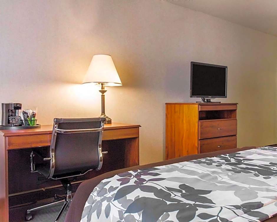 Sleep Inn & Suites Evansville - Casper