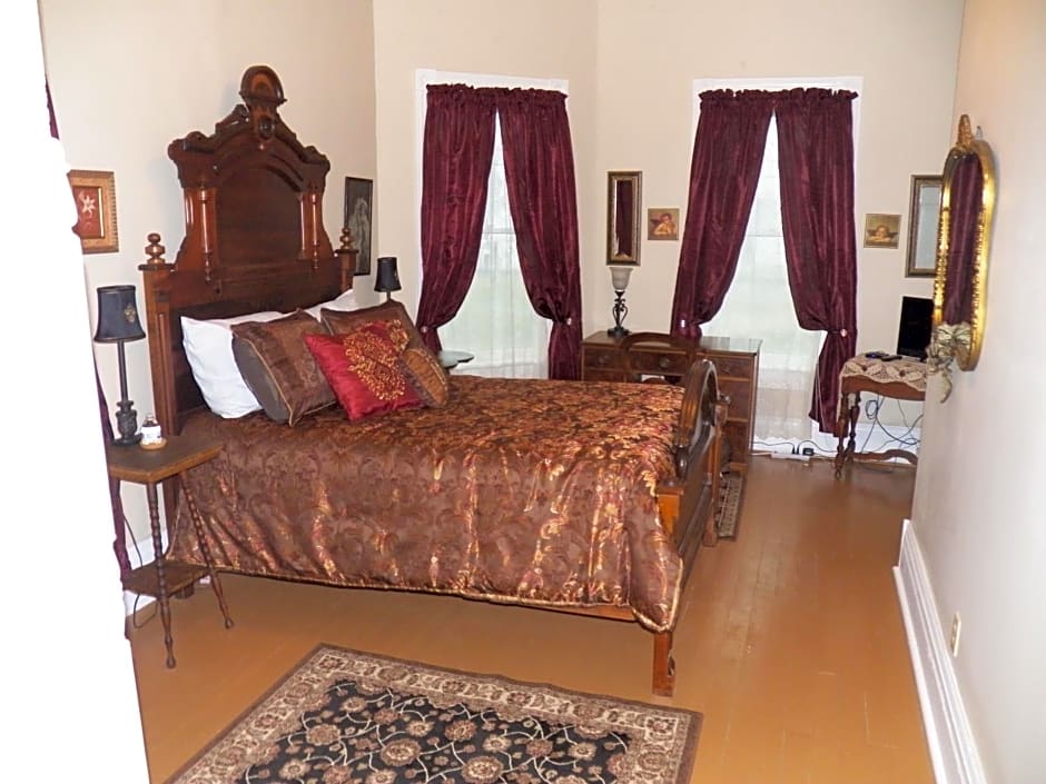 Grand Victorian Inn