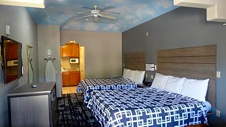 Deluxe King Room with Two King Beds- Non-Smoking