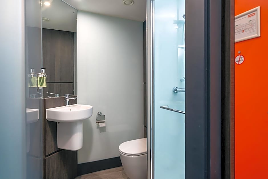 easyHotel Milton Keynes