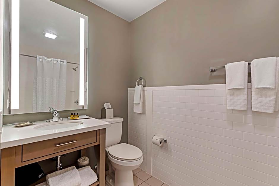 Best Western Plus Executive Residency Waterloo & Cedar Falls