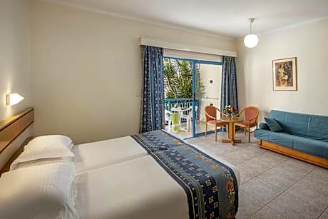 Superior Twin Room with Pool View