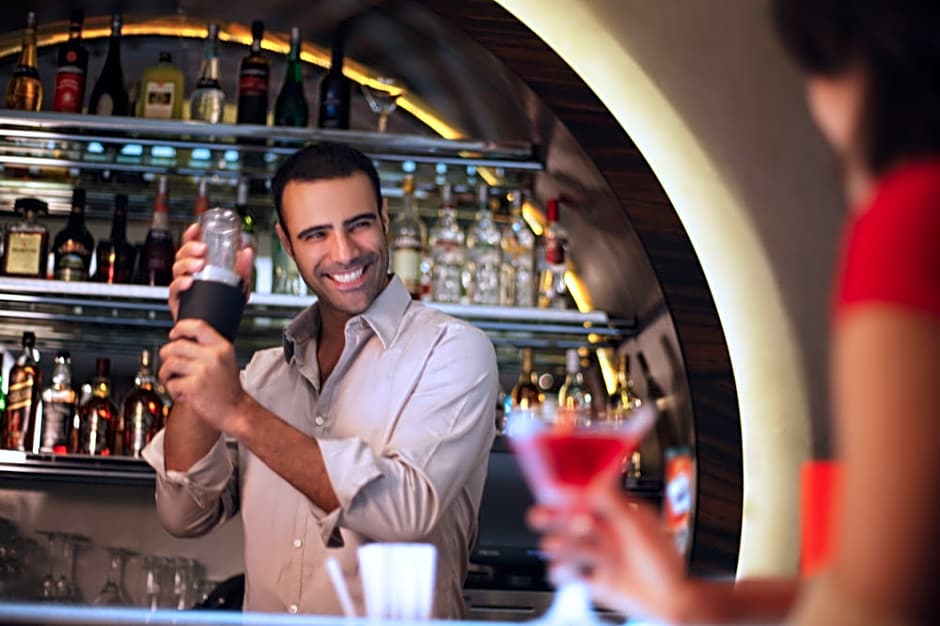 Centro Al Manhal by Rotana