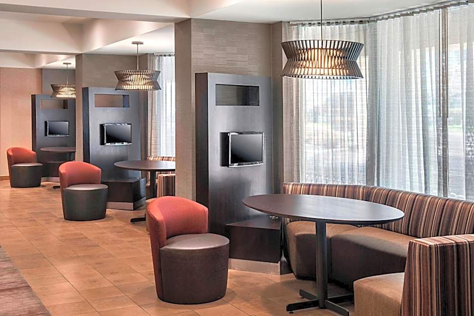 Courtyard by Marriott Jersey City Newport
