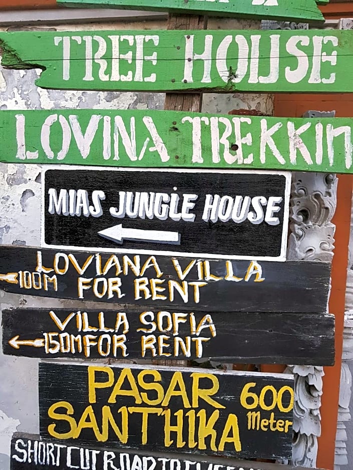 Mias Jungle House