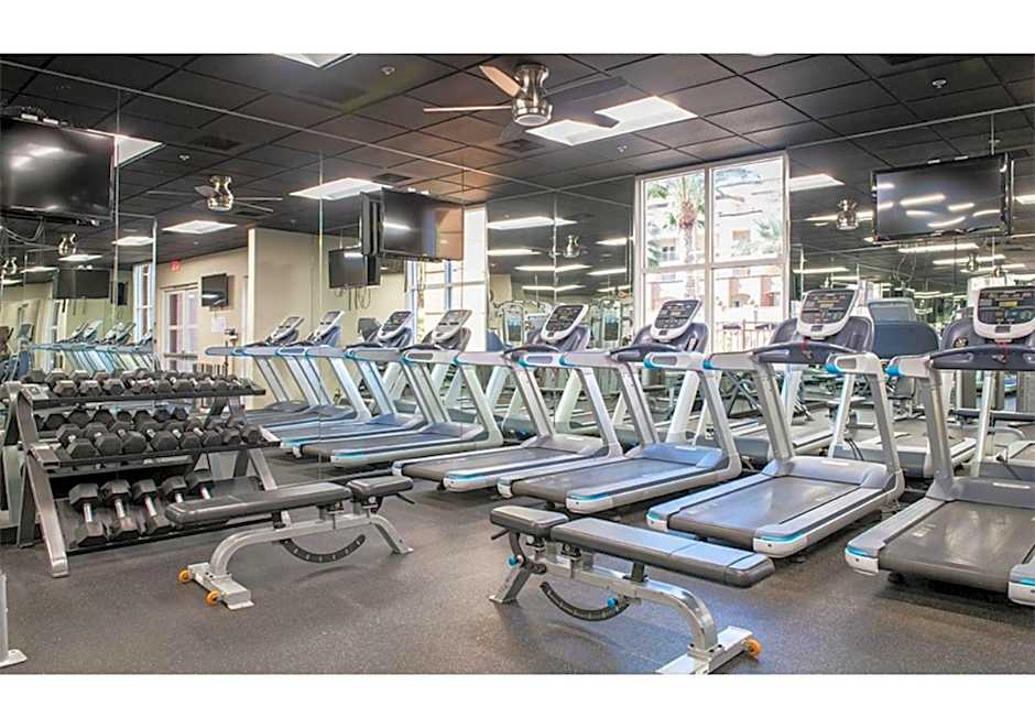 Exclusive 2BR Condo Retreat, Featuring a Lazy River - Special Offer Now!