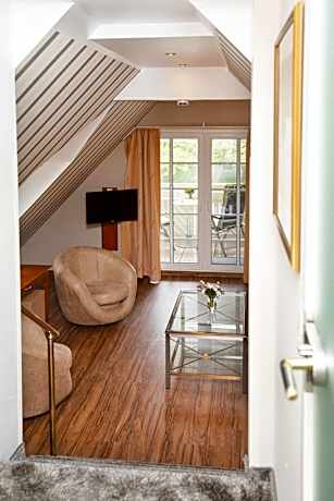 Suite with River View