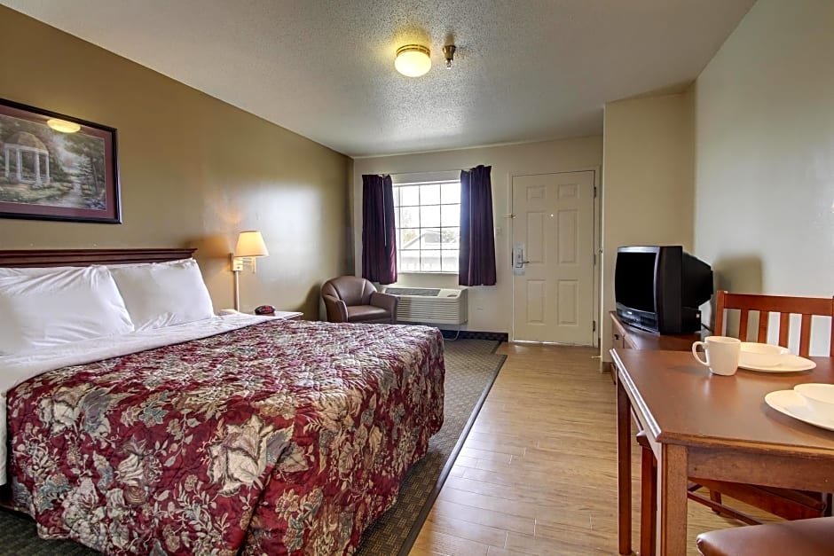 InTown Suites Harvey