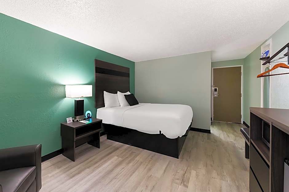 Baymont by Wyndham Liberty MO