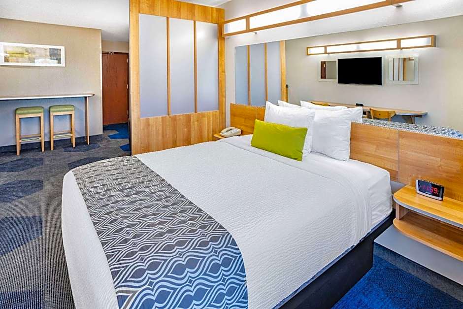 Microtel Inn & Suites By Wyndham Johnstown