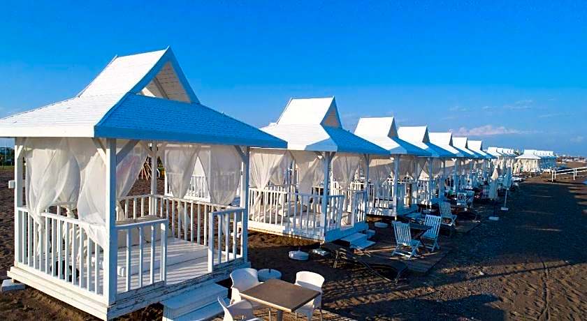 Gardenya Lara Suit Hotel